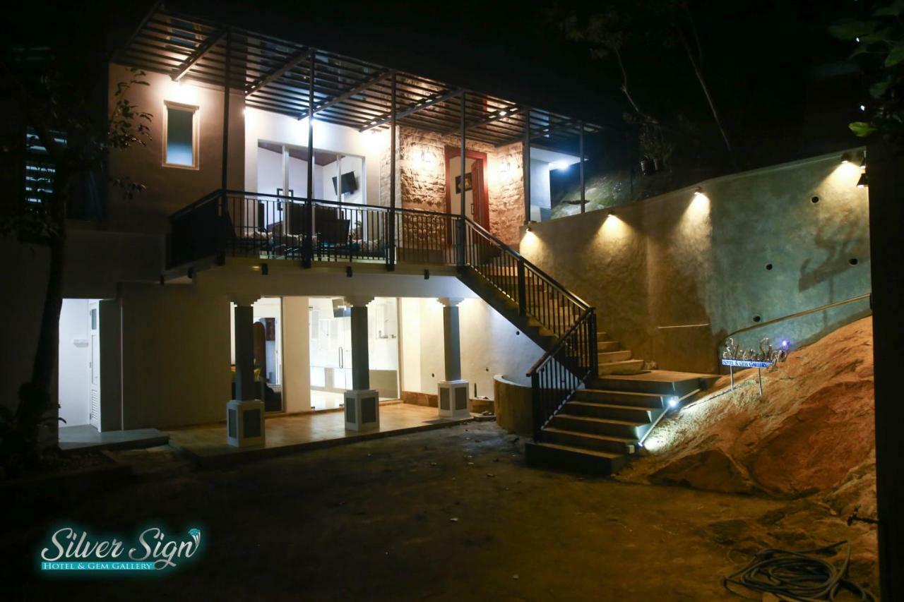 Silver Sign Hotel Katugastota Exterior foto